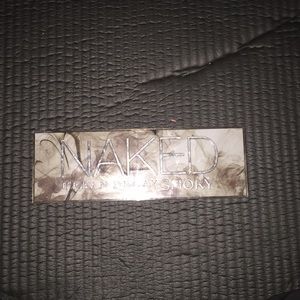 Naked Smoky Urban Decay pallet (Reserved )